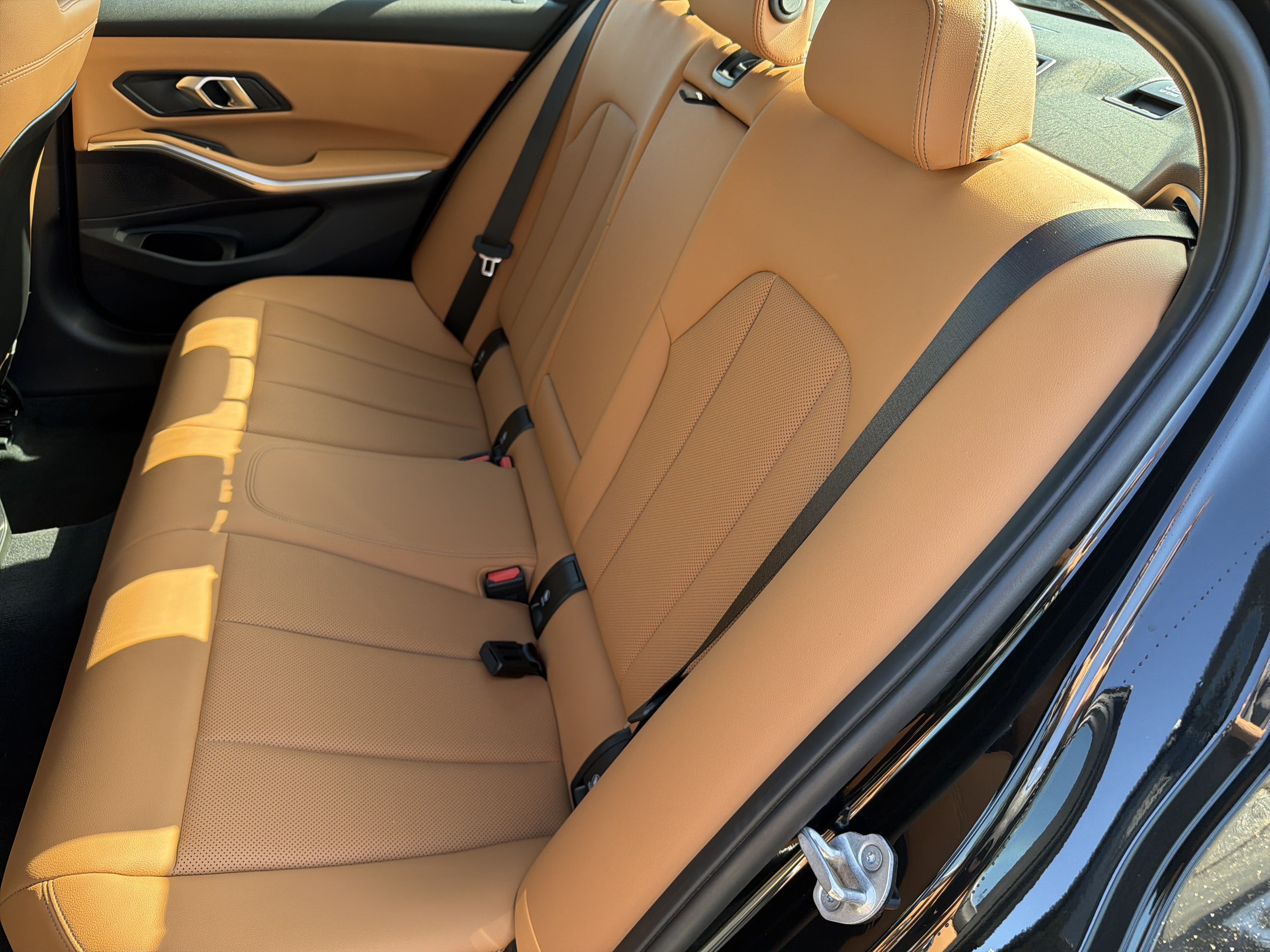 Certified 2024 BMW 330i Sedan w/ Premium Package RWD image 21