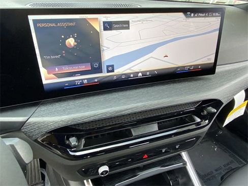 New 2025 BMW 330i xDrive Sedan w/ Premium Package image 22