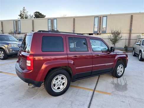 Used 2016 Jeep Patriot Sport w/ Power Value Group image 7