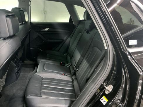 Used 2023 Audi Q5 2.0T Premium w/ Convenience Package image 29