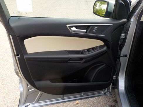 Used 2022 Ford Edge SEL image 14