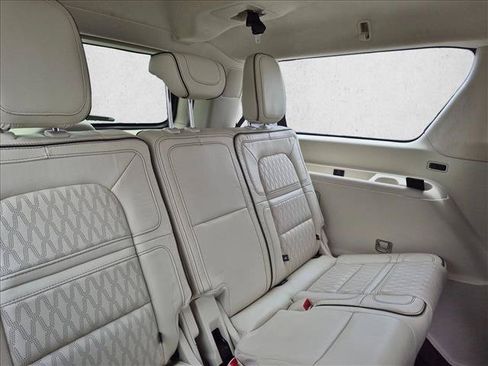 Used 2024 Lincoln Navigator L Black Label AWD/4WD image 14