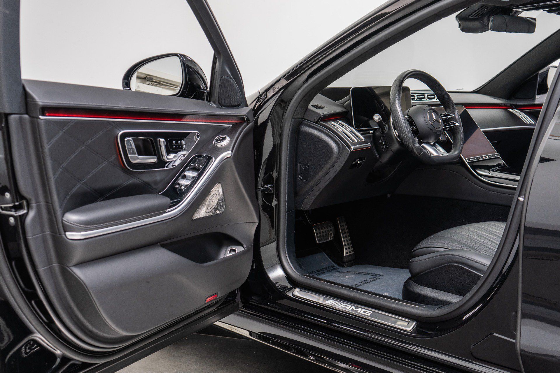 Used 2025 Mercedes-Benz S 63 AMG S image 23
