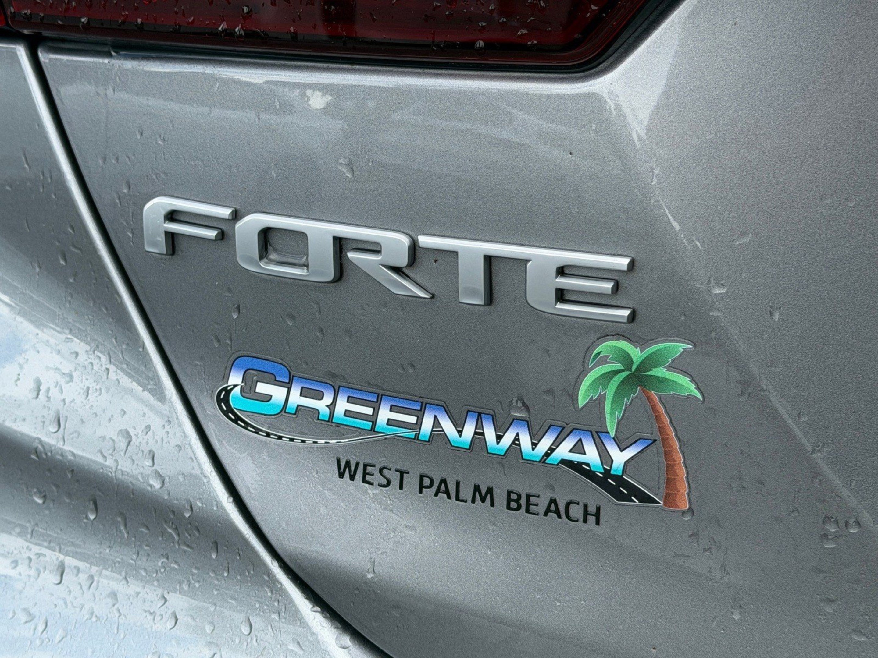 Used 2024 Kia Forte LXS FWD image 16