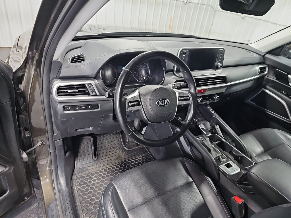 Used 2021 Kia Telluride S AWD/4WD image 14
