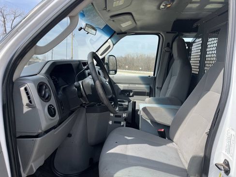 Used 2013 Ford E-250 and Econoline 250 RWD image 14
