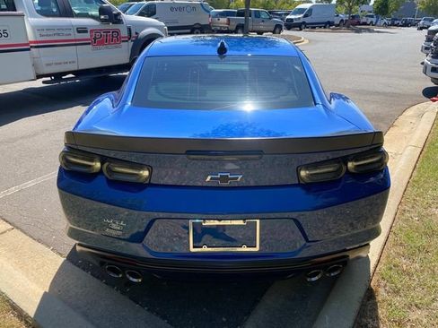 Used 2021 Chevrolet Camaro SS RWD image 29