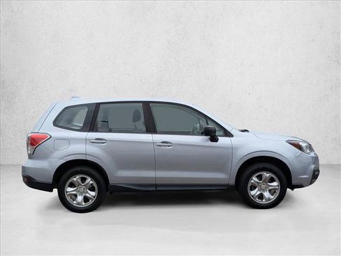 Used 2018 Subaru Forester 2.5i image 4