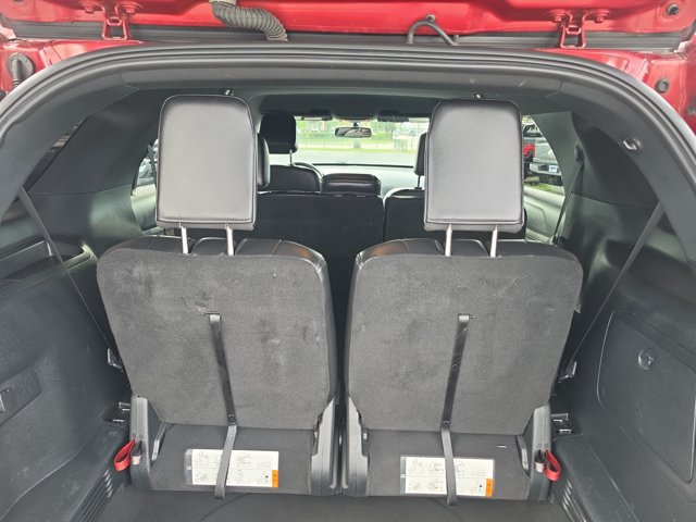 Certified 2019 Ford Explorer XLT w/ Equipment Group 202A FWD image 9