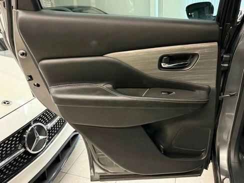 Used 2016 Nissan Murano SV image 13