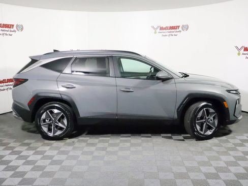 Used 2025 Hyundai Tucson SEL AWD/4WD image 3