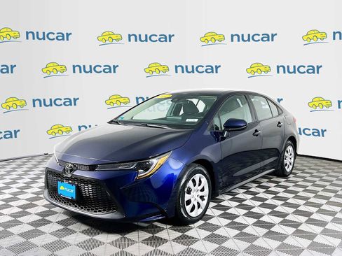 Used 2022 Toyota Corolla LE image 3