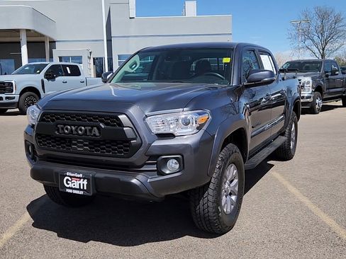 Used 2022 Toyota Tacoma SR5 image 3