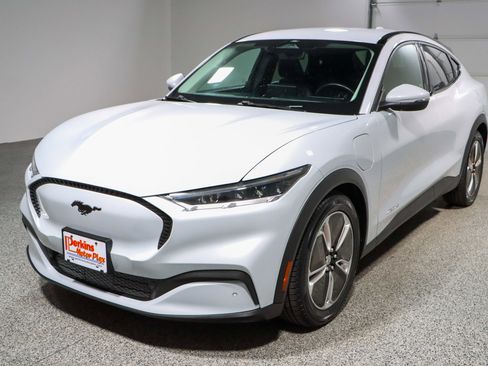 Used 2022 Ford Mustang Mach-E Select image 29