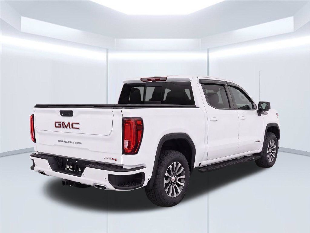Used 2023 GMC Sierra 1500 AT4 w/ AT4 Premium Package AWD/4WD image 4