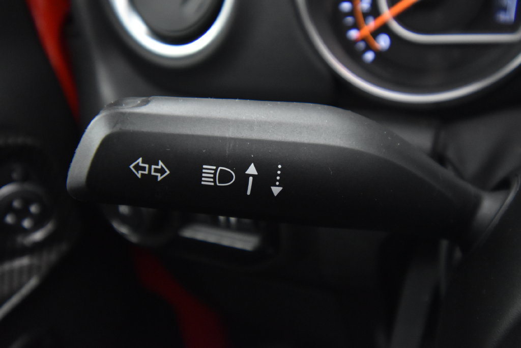Used 2022 Jeep Wrangler Unlimited Sahara w/ LED Lighting Group AWD/4WD image 29