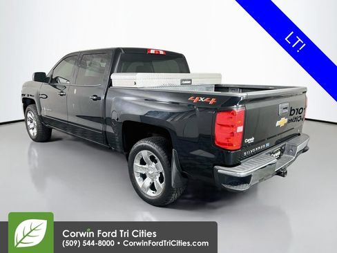 Used 2018 Chevrolet Silverado 1500 LT w/ LT Eassist Package AWD/4WD image 11