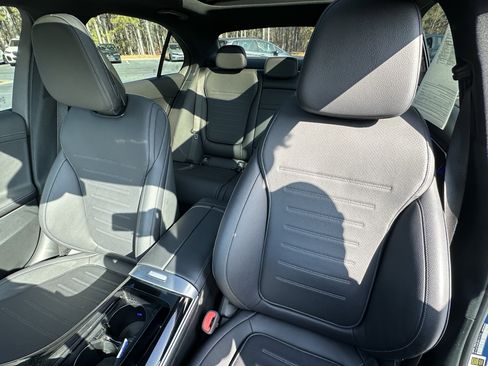 Used 2024 Mercedes-Benz C 300 4MATIC Sedan image 8