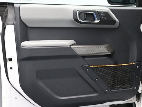 Used 2022 Ford Bronco Badlands image 17