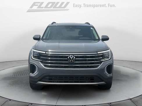 New 2026 Volkswagen Atlas SE FWD image 2