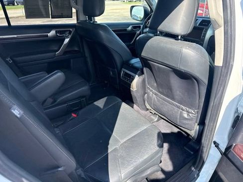 Used 2019 Lexus GX 460 Premium AWD/4WD image 17