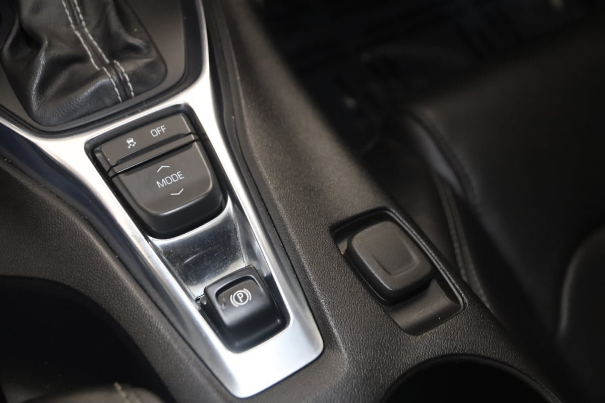 Used 2020 Chevrolet Camaro SS RWD image 31