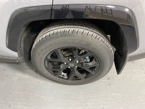 New 2025 Toyota RAV4 XLE image 26