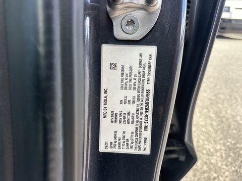 Used 2021 Tesla Model 3 Long Range image 36