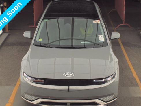 Used 2024 Hyundai Ioniq 5 Limited image 2