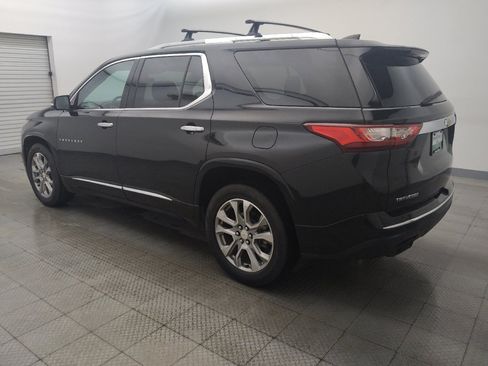 Used 2018 Chevrolet Traverse Premier w/ Driver Confidence II Package FWD image 3