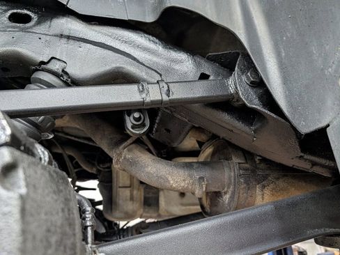 Used 2013 Chevrolet Avalanche LT w/ Suspension Package, Off-Road image 33