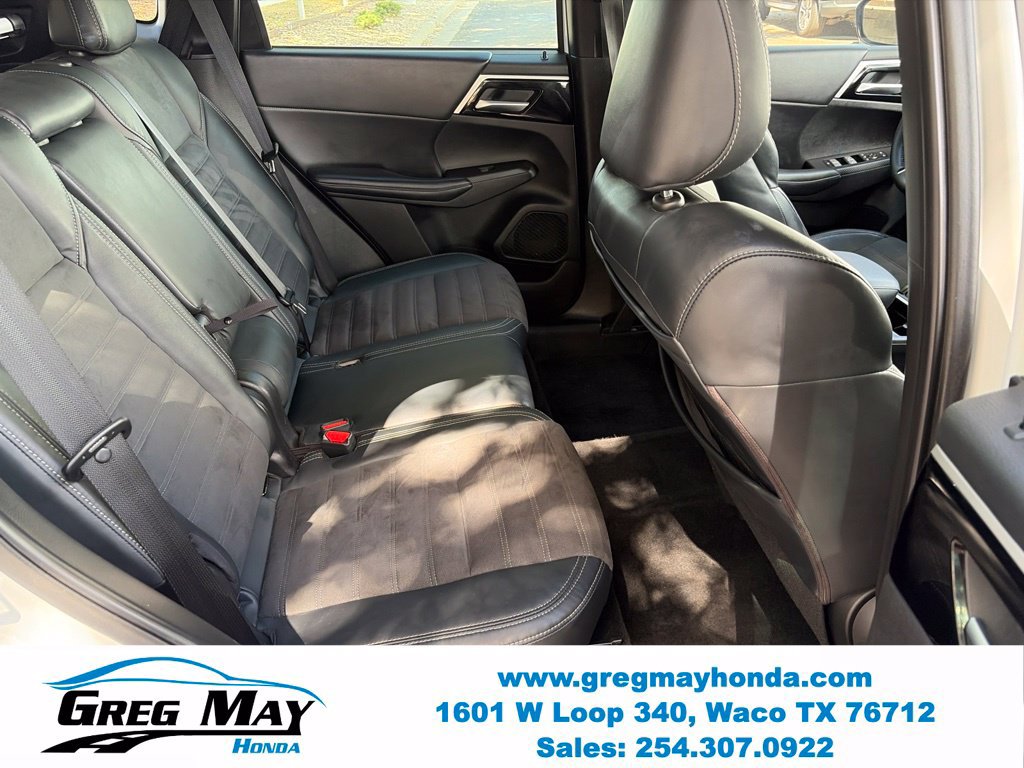 Used 2023 Mitsubishi Outlander SE FWD image 15