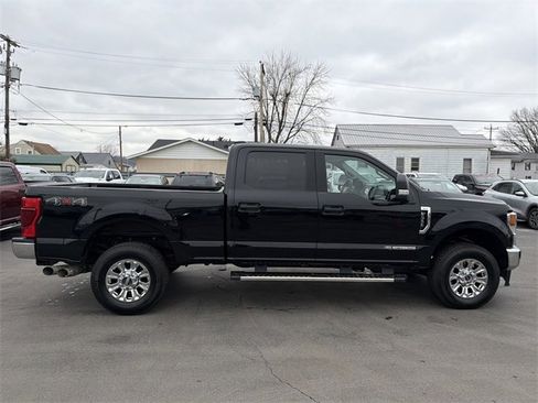 Used 2022 Ford F350 XLT w/ XLT Value Package image 2