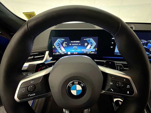 Used 2025 BMW X1 xDrive28i w/ Technology Package image 13