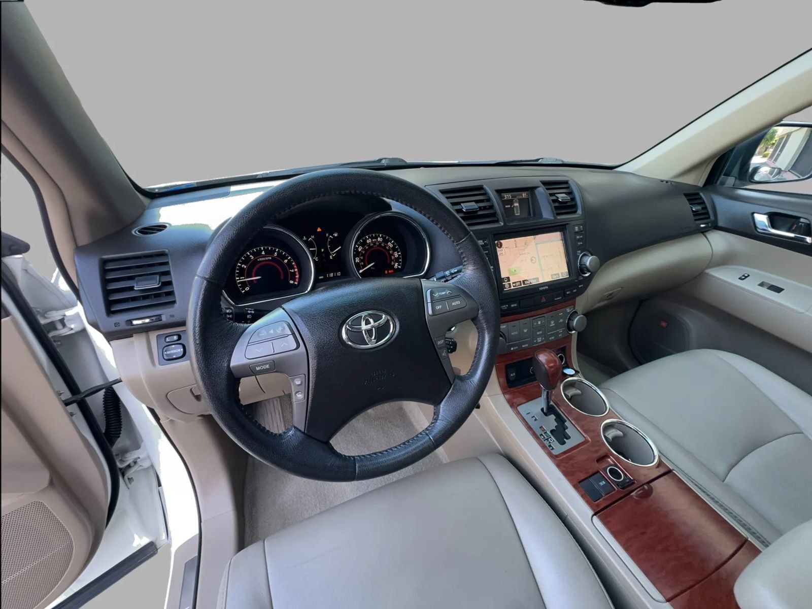 Used 2010 Toyota Highlander Limited w/ Extra Value Pkg 8 FWD image 15