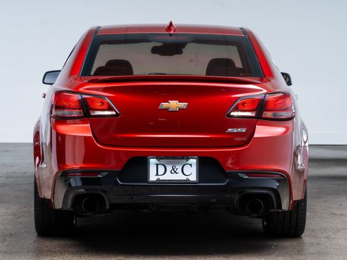 Used 2015 Chevrolet SS RWD image 7