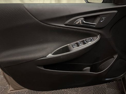 Used 2025 Chevrolet Malibu LT image 11