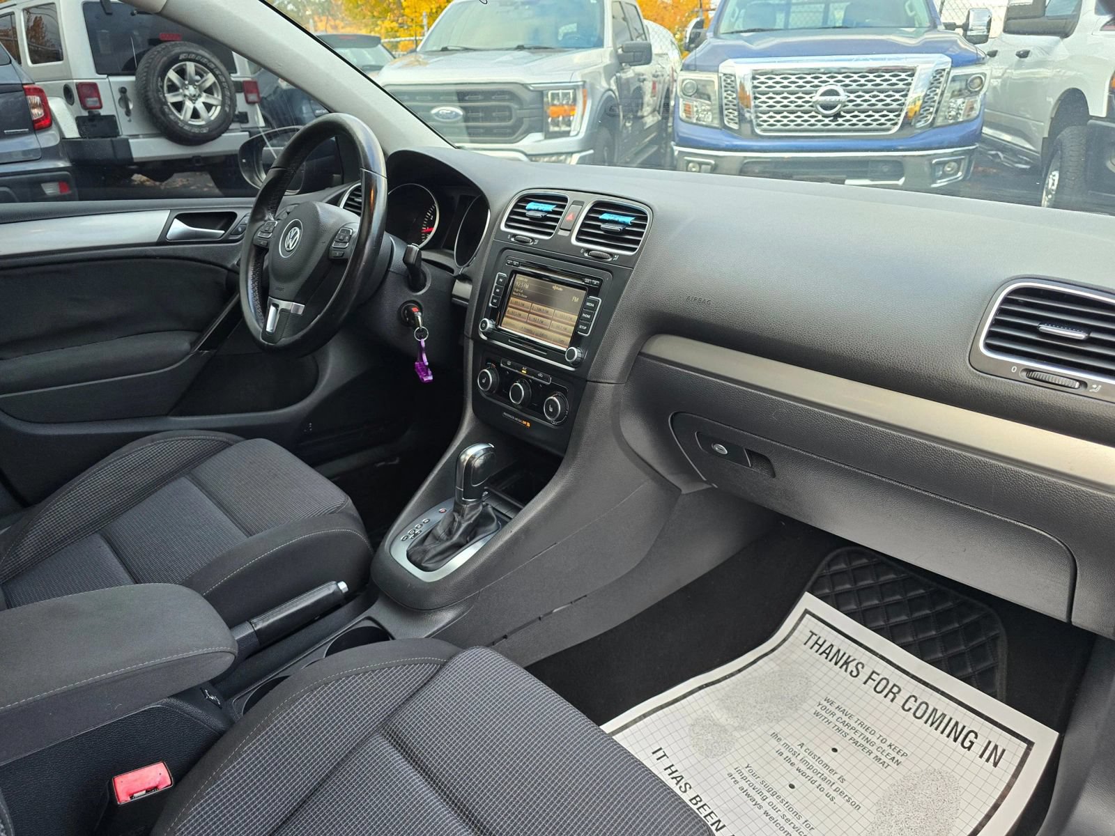 Used 2014 Volkswagen Golf 4-Door FWD image 11