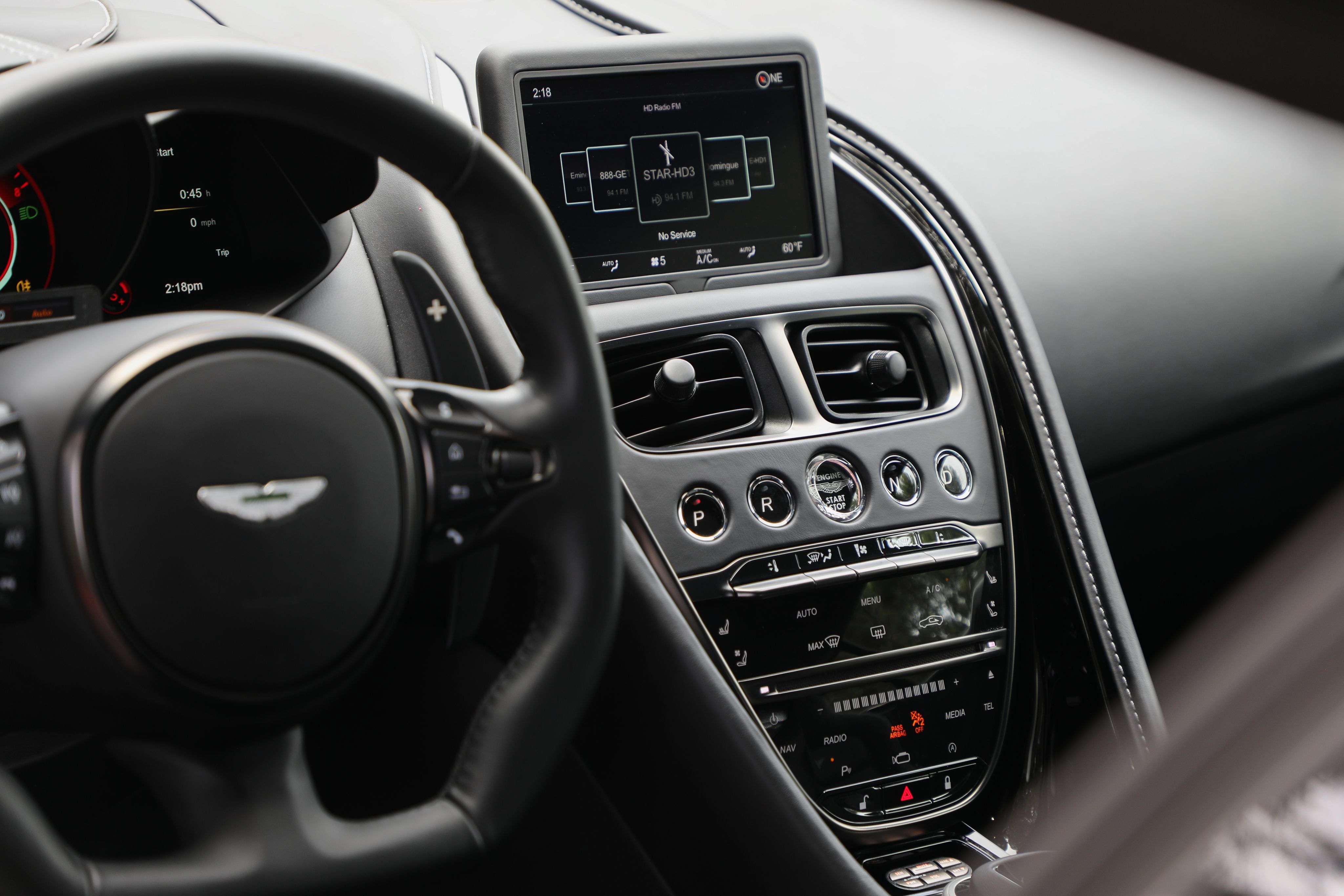 Used 2023 Aston Martin DBS Coupe RWD image 38