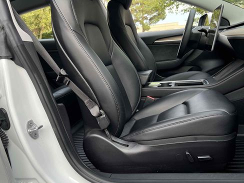 Used 2021 Tesla Model 3 Long Range AWD/4WD image 33