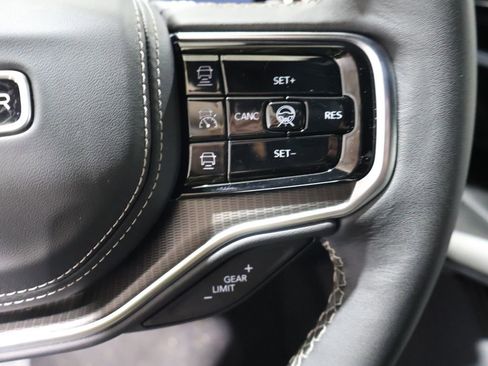 New 2026 Jeep Grand Wagoneer L Summit w/ Rear Seat Video Group I AWD/4WD image 25