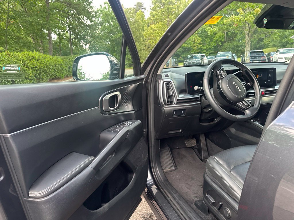 Used 2024 Kia Sorento S w/ Panoramic Sunroof Package AWD/4WD image 8