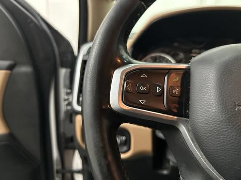Used 2019 RAM 1500 Big Horn RWD image 37