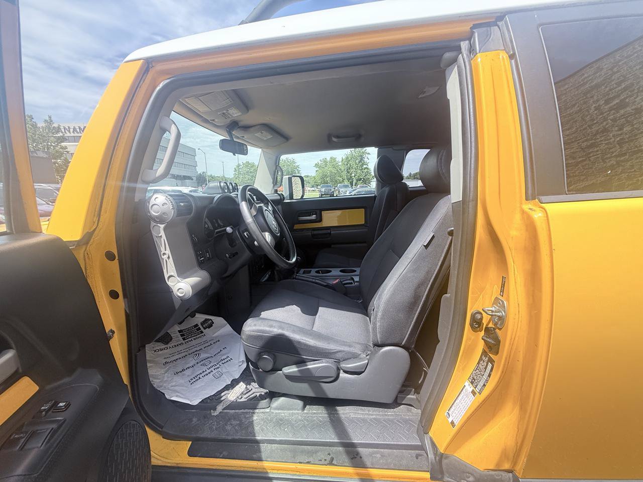 Used 2007 Toyota FJ Cruiser 4WD image 10