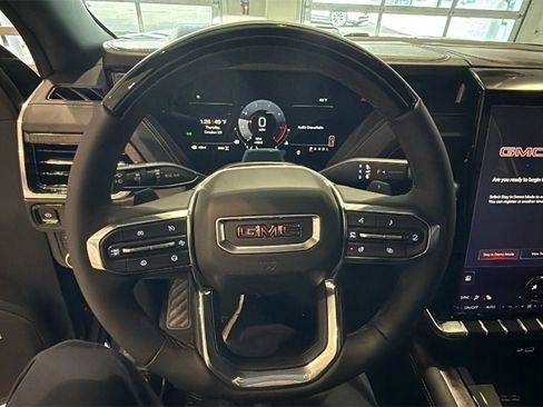 New 2026 GMC Yukon XL Elevation image 29