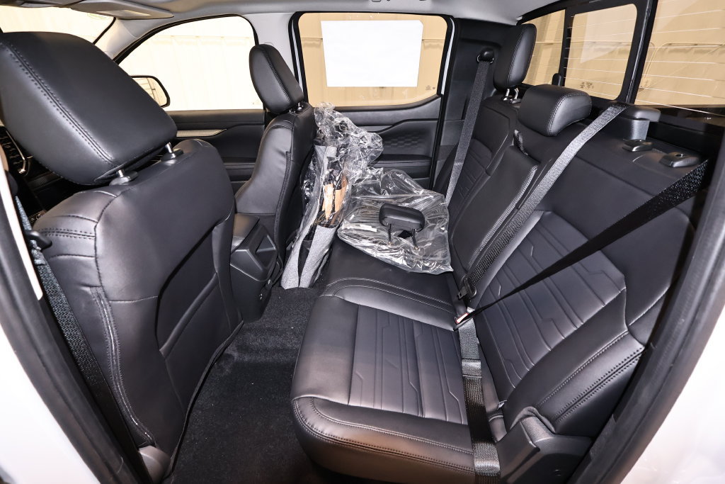 New 2026 Ford Ranger Lariat w/ Black Appearance Package AWD/4WD image 15