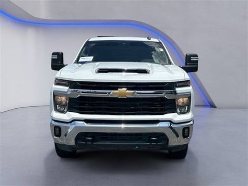Used 2024 Chevrolet Silverado 2500 LT w/ Convenience Package AWD/4WD image 12