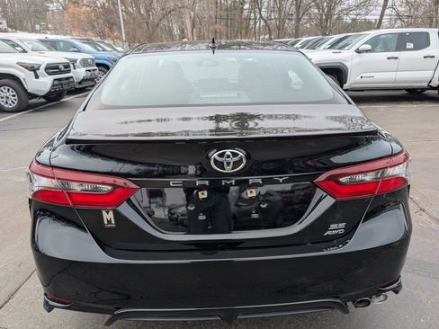 Used 2023 Toyota Camry SE w/ Cold Weather Package image 6