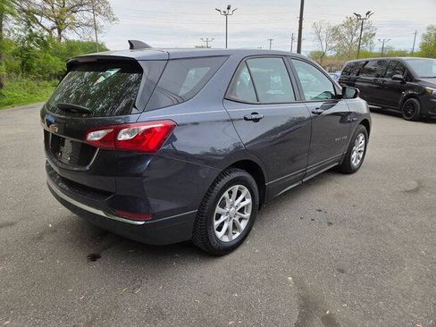 Used 2018 Chevrolet Equinox LS FWD image 6