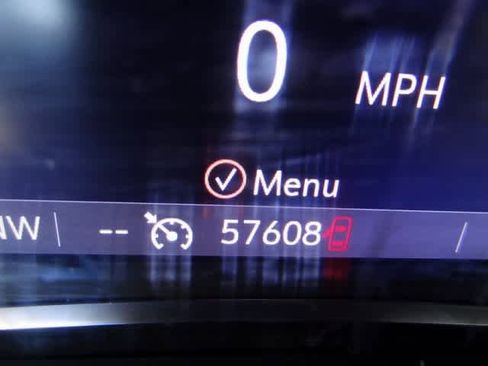 Used 2023 GMC Acadia SLT image 24